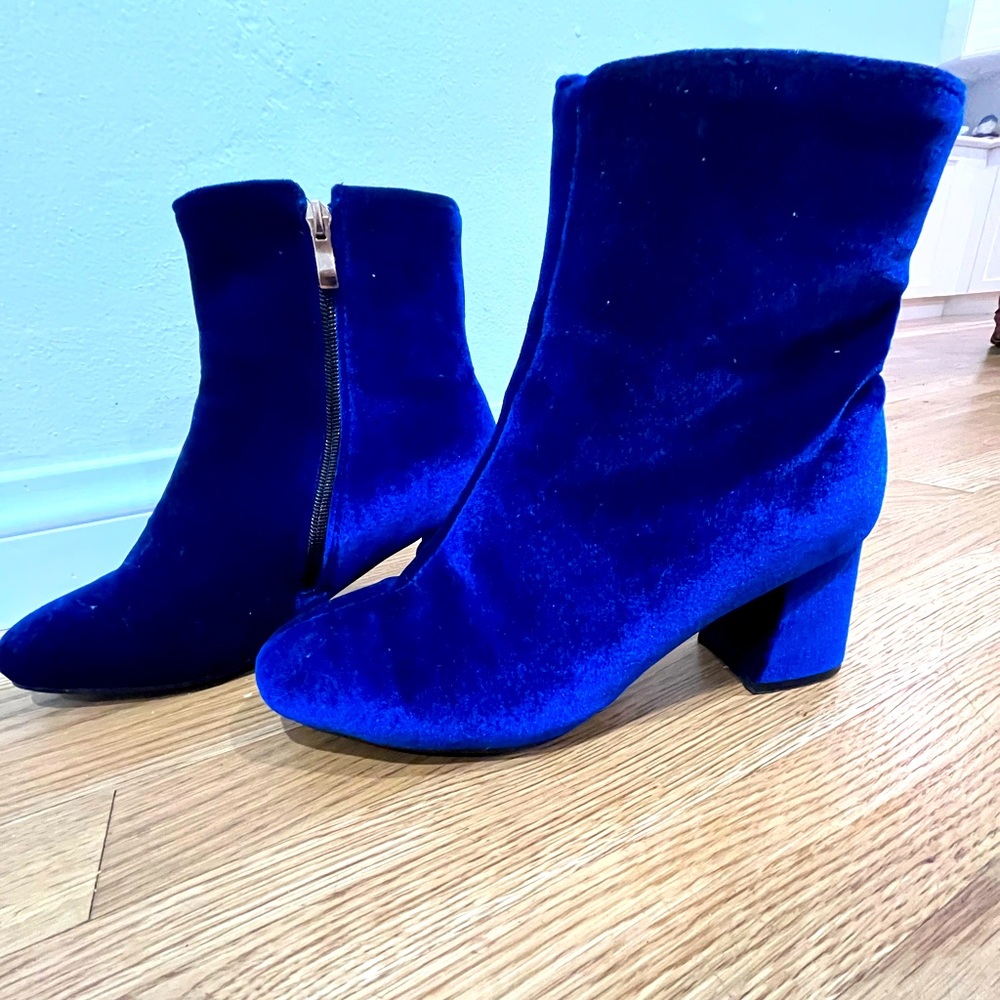 Cobalt Blue Booties – Size 8 | Bold & Stylish Statement Shoes